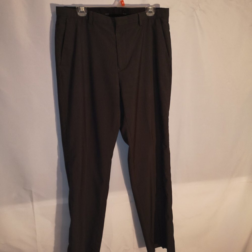 Calvin Klein Men's Size 34/32 Charcoal Straight Leg Dress Pants